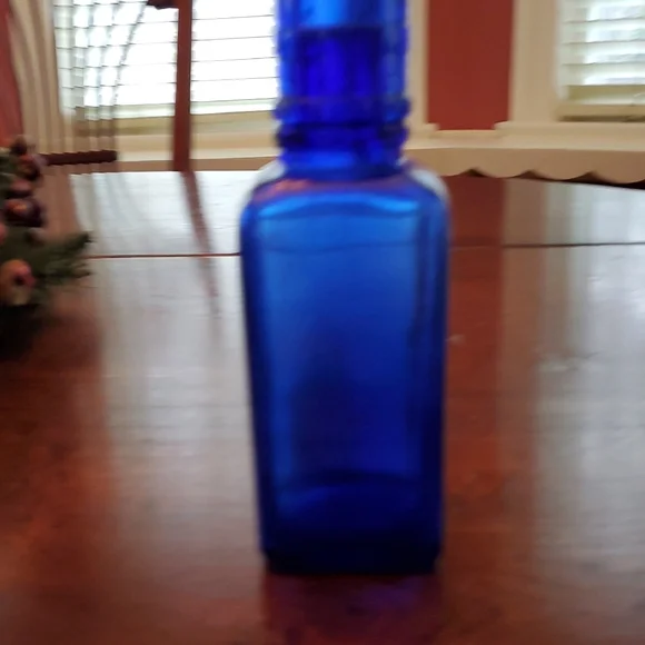 Vintage 1899, Blue Cobalt Glass - John Wyeth & Bro Bottle Pharmacy Bottle - Picture 9 of 10